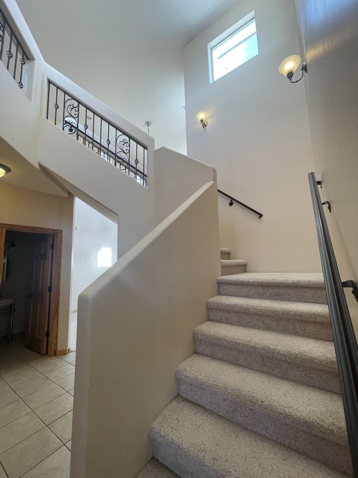 6809 Chapingo Rd Ne #1 - Photo 3 of 28