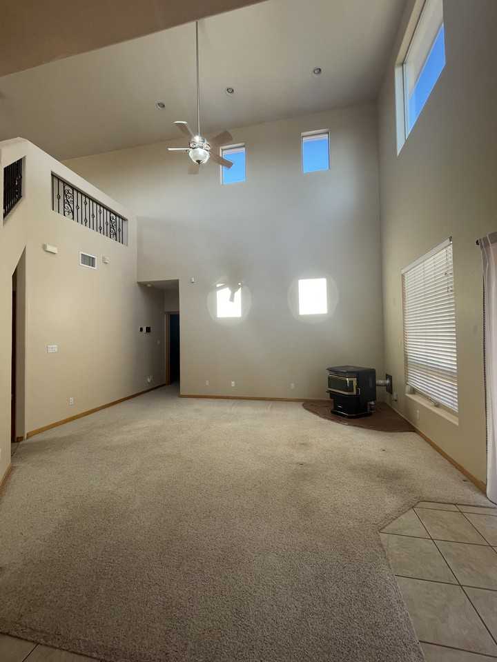 6809 Chapingo Rd Ne #1 - Photo 5 of 28