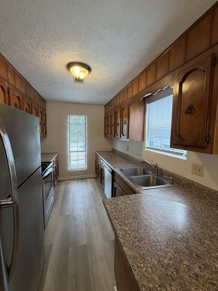 311 Leisure Lake Dr #1 - Photo 5 of 16