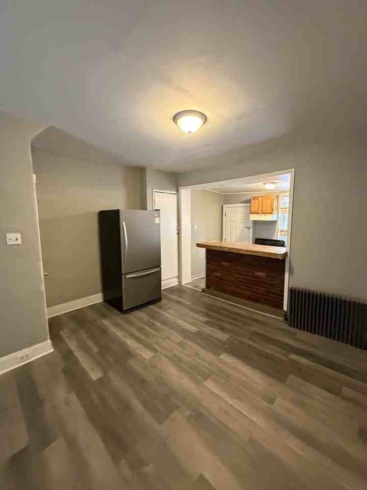 3011 N Swanson St #1 - Photo 4 of 13