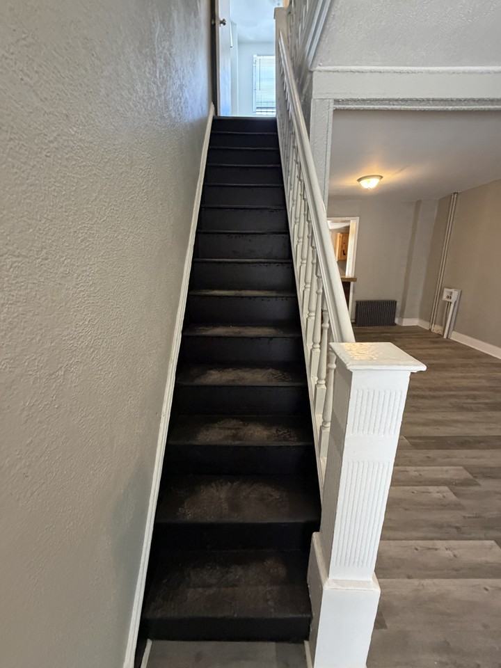 3011 N Swanson St #1 - Photo 6 of 13