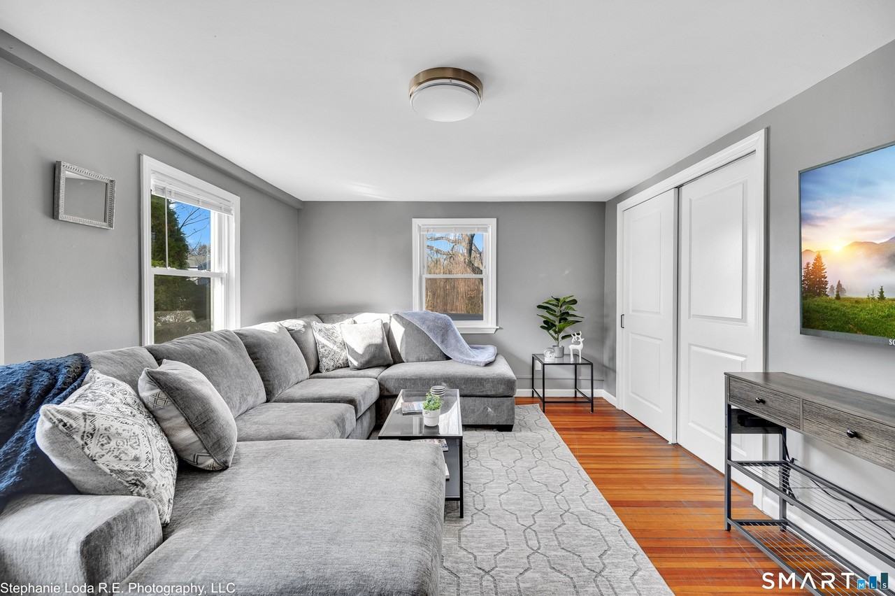 31 Monroe St #4 - Photo 5 of 21