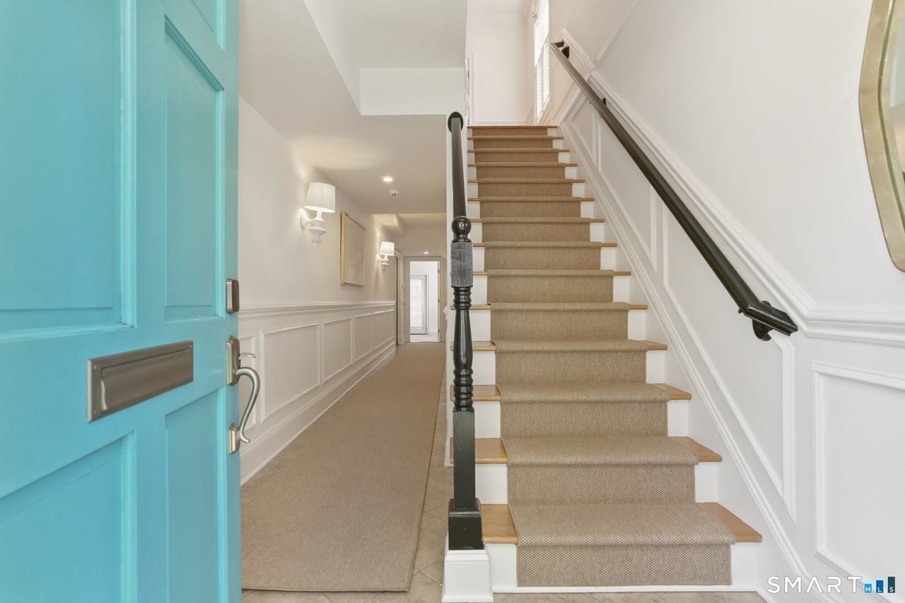 67 Thorpe St #67 - Photo 3 of 36