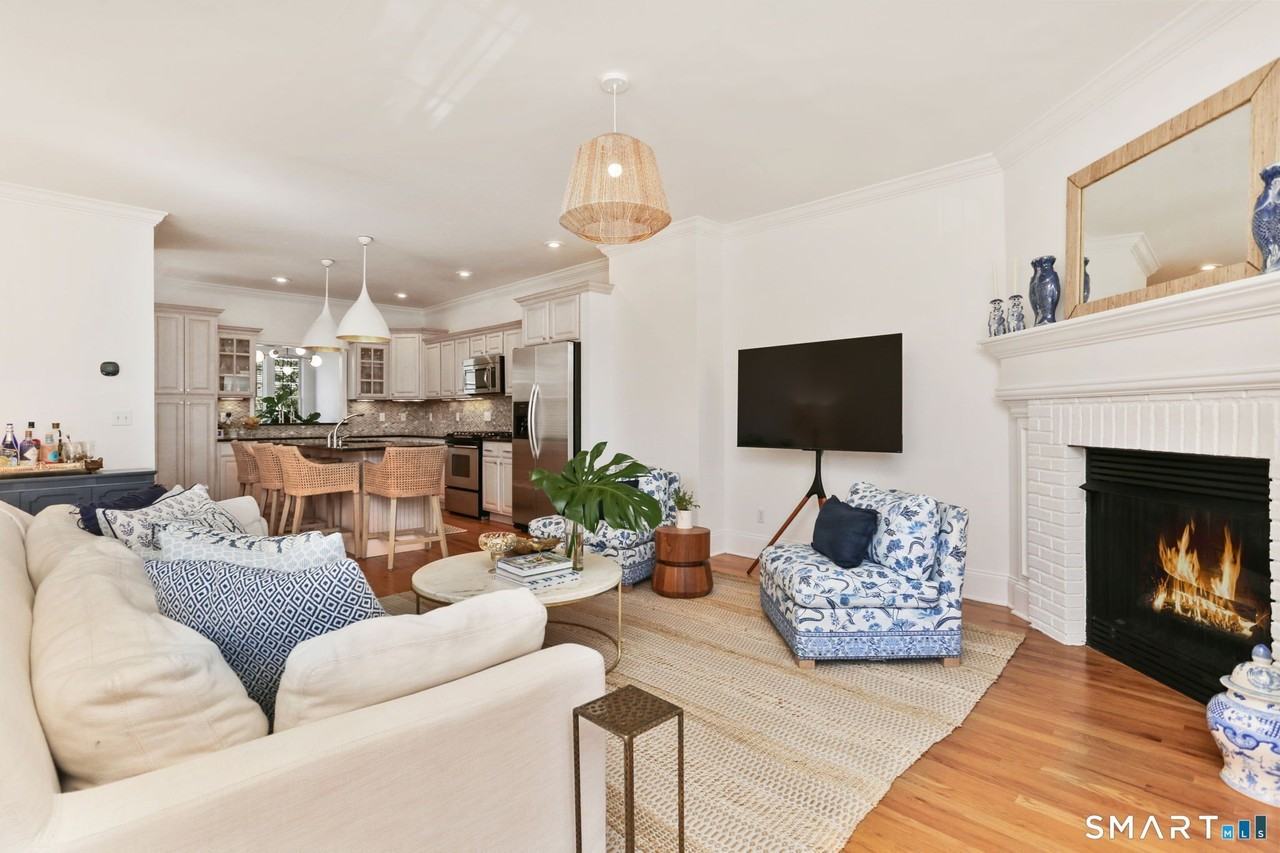 67 Thorpe St #67 - Photo 6 of 36
