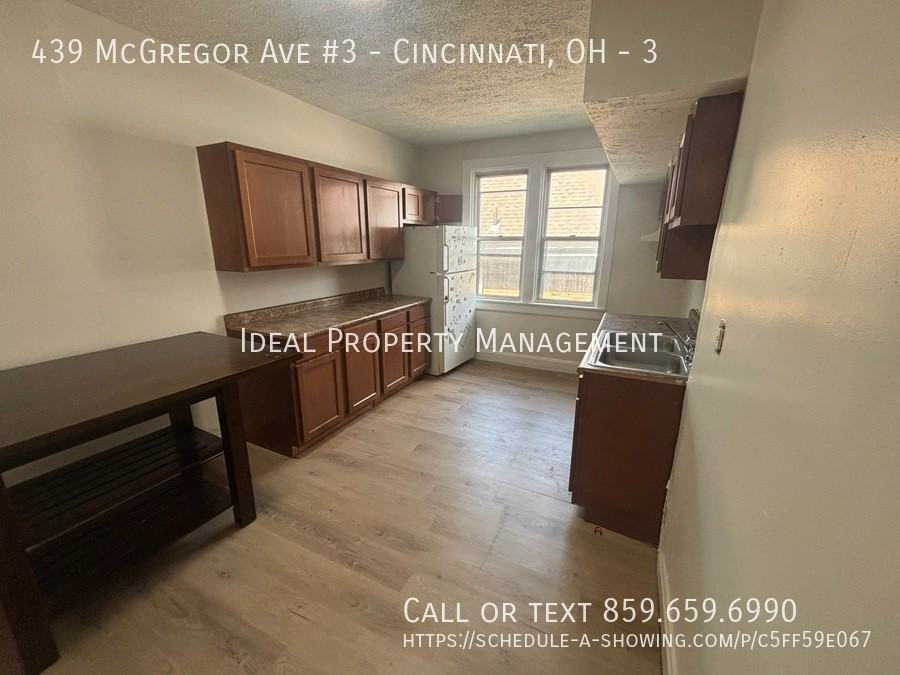 439 Mcgregor Ave #3 - Photo 3 of 13