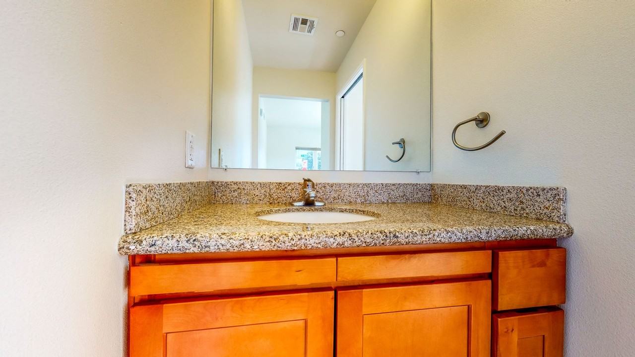 1114 14th St - Photo 6 of 31