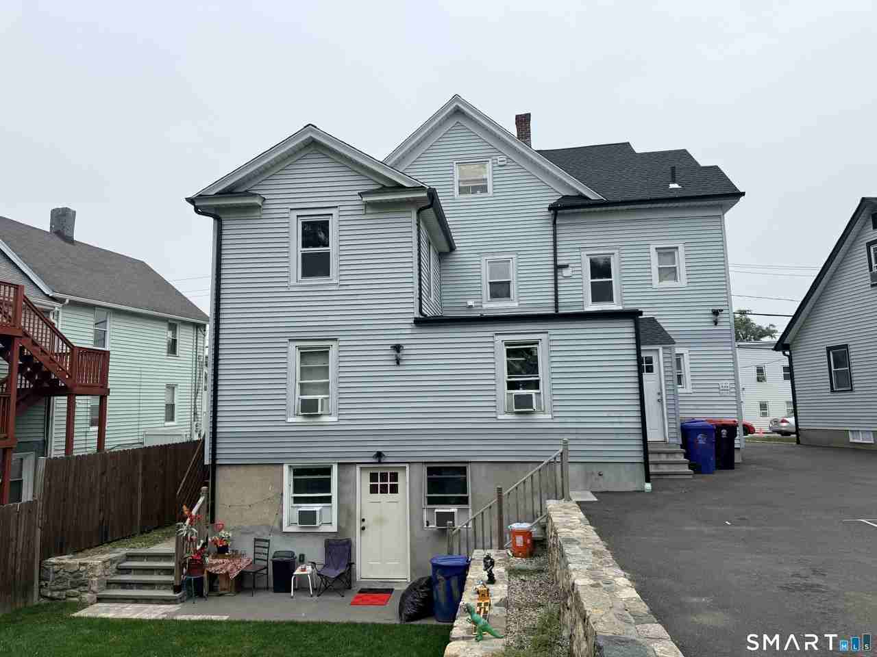 17 Laura St - Photo 4 of 23