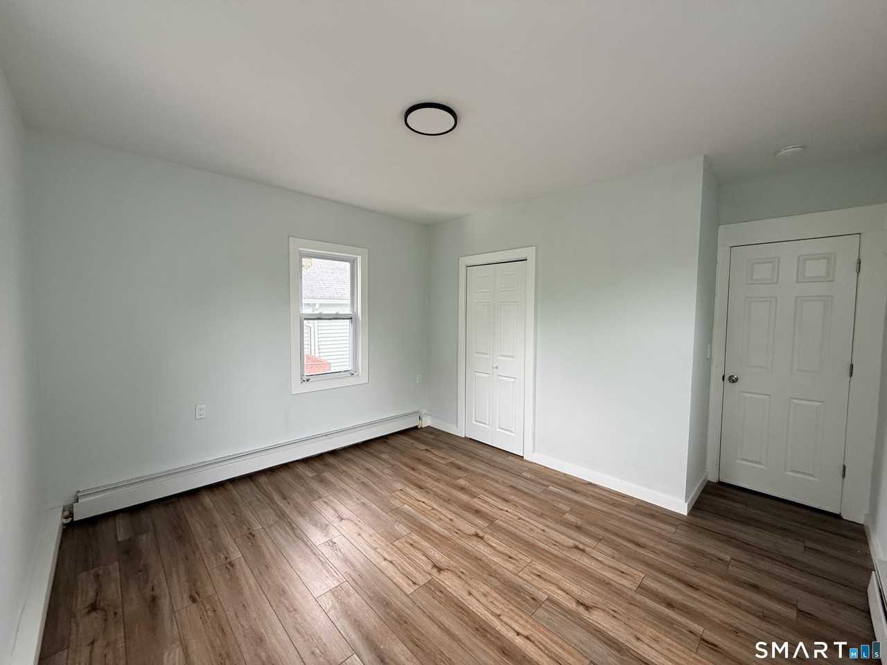 17 Laura St - Photo 7 of 23