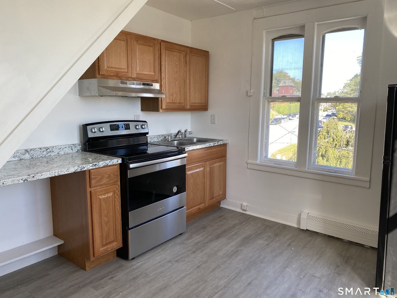 26 Prospect St #10 - Photo 2 of 11