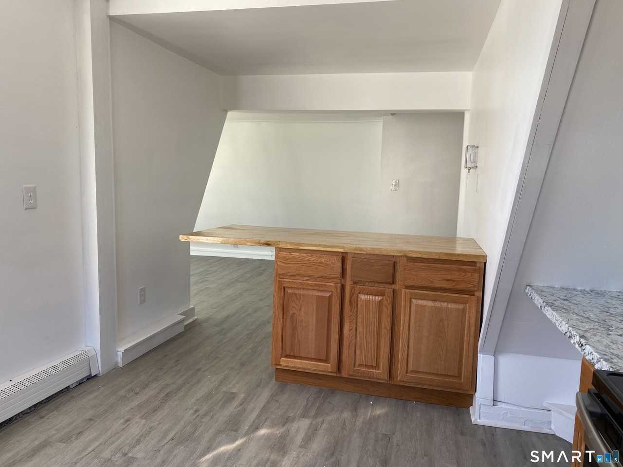 26 Prospect St #10 - Photo 4 of 11