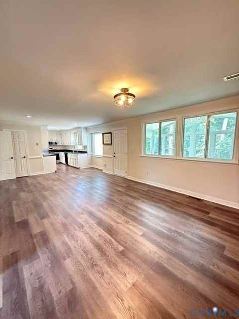 9164 Avondale Dr - Photo 6 of 19