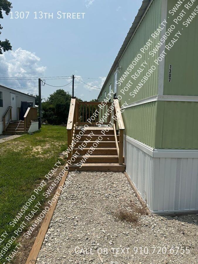 1307 13th Street - Photo 2 of 12