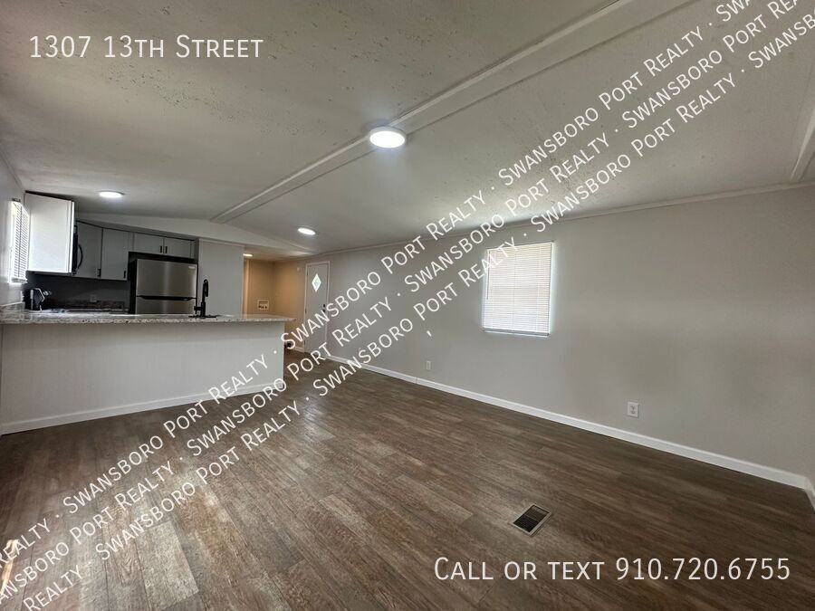 1307 13th Street - Photo 4 of 12