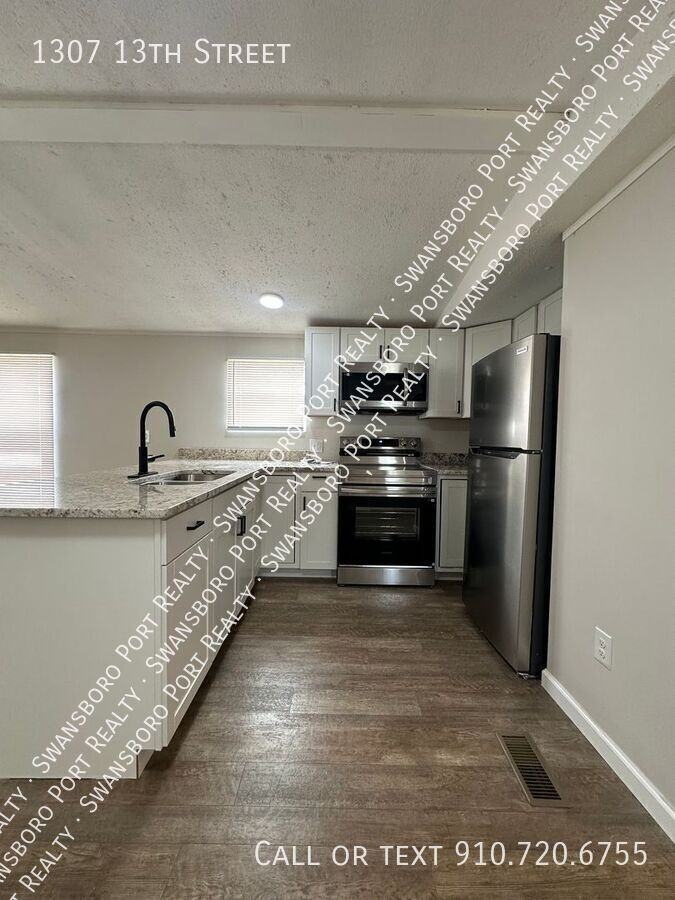 1307 13th Street - Photo 6 of 12