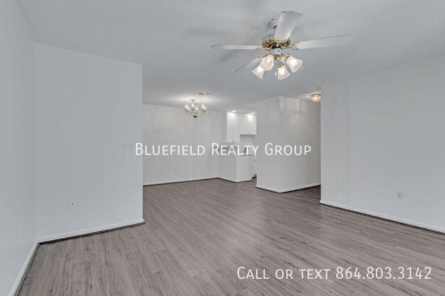 4614 Old Spartanburg Rd #15 - Photo 5 of 29