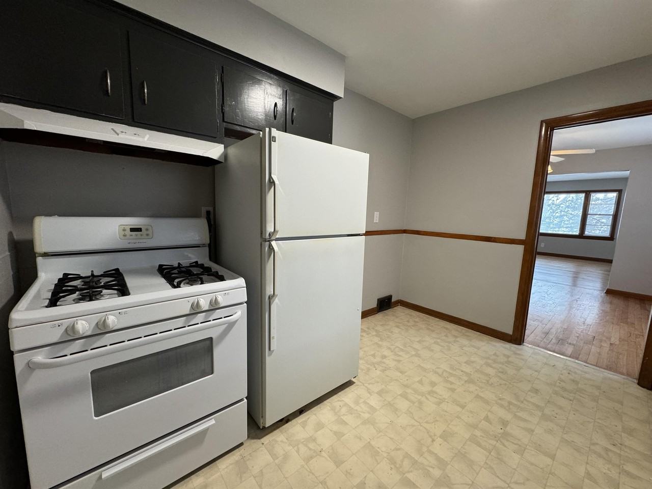 1911 E State St #2 - Photo 5 of 8