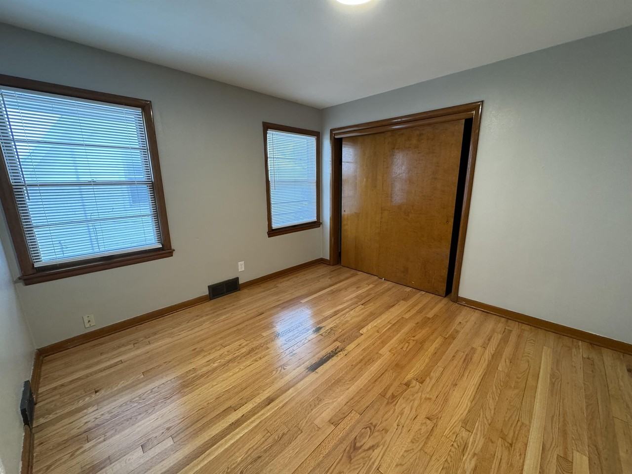 1911 E State St #2 - Photo 7 of 8