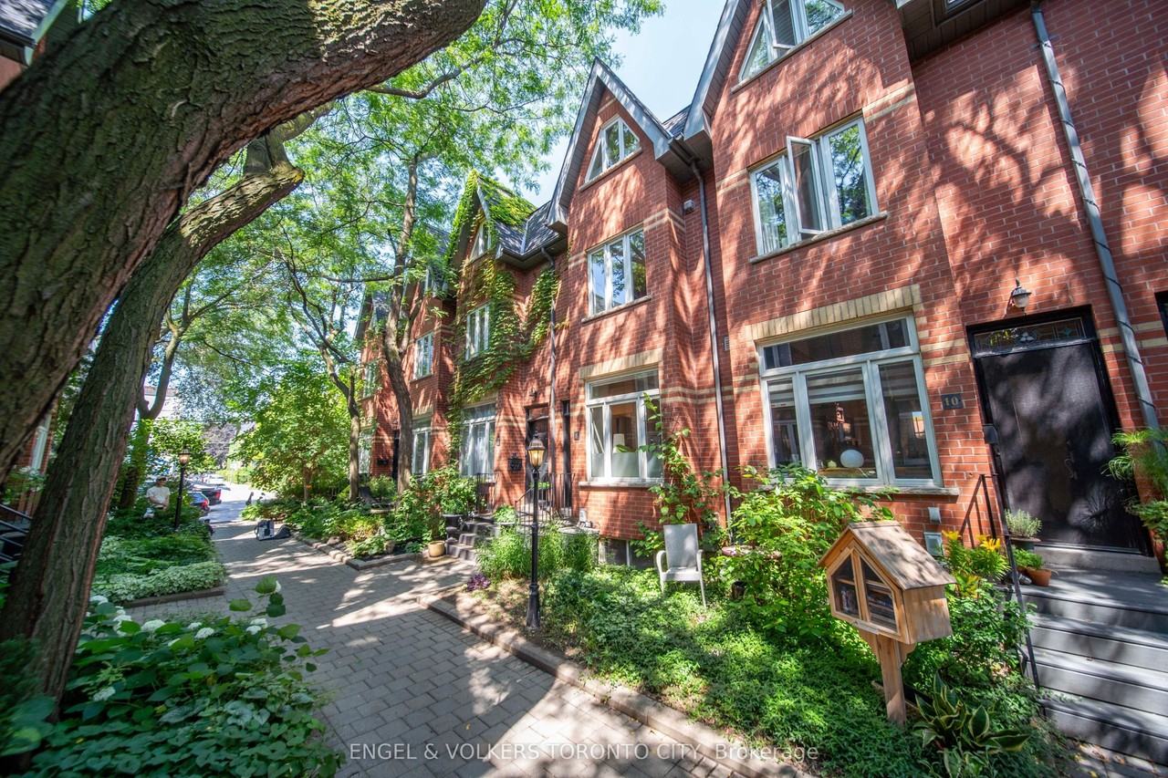 8 Old Trillium Lane - Photo 3 of 31