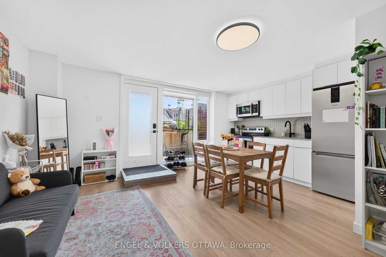117 Carruthers Ave - Photo 4 of 24