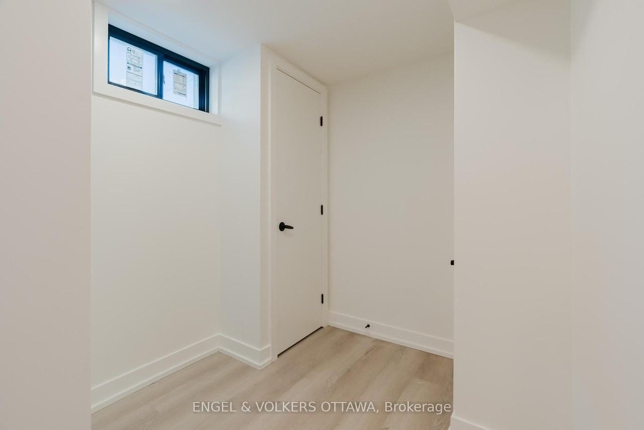 1040 Maitland Ave - Photo 7 of 25