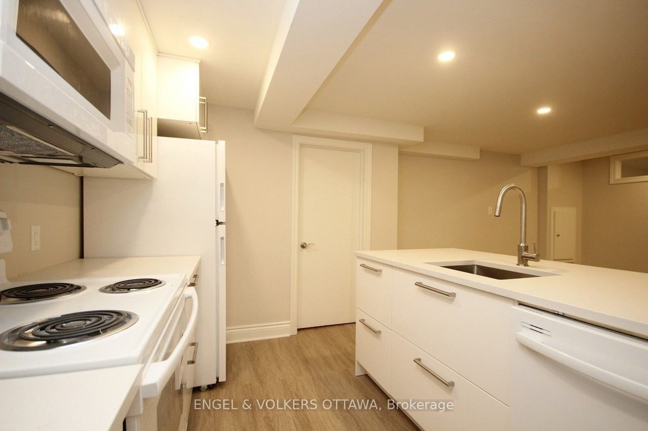 2073 Alton St - Photo 5 of 21