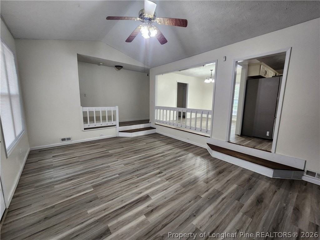 5521 Deep Hollow Ct - Photo 5 of 23