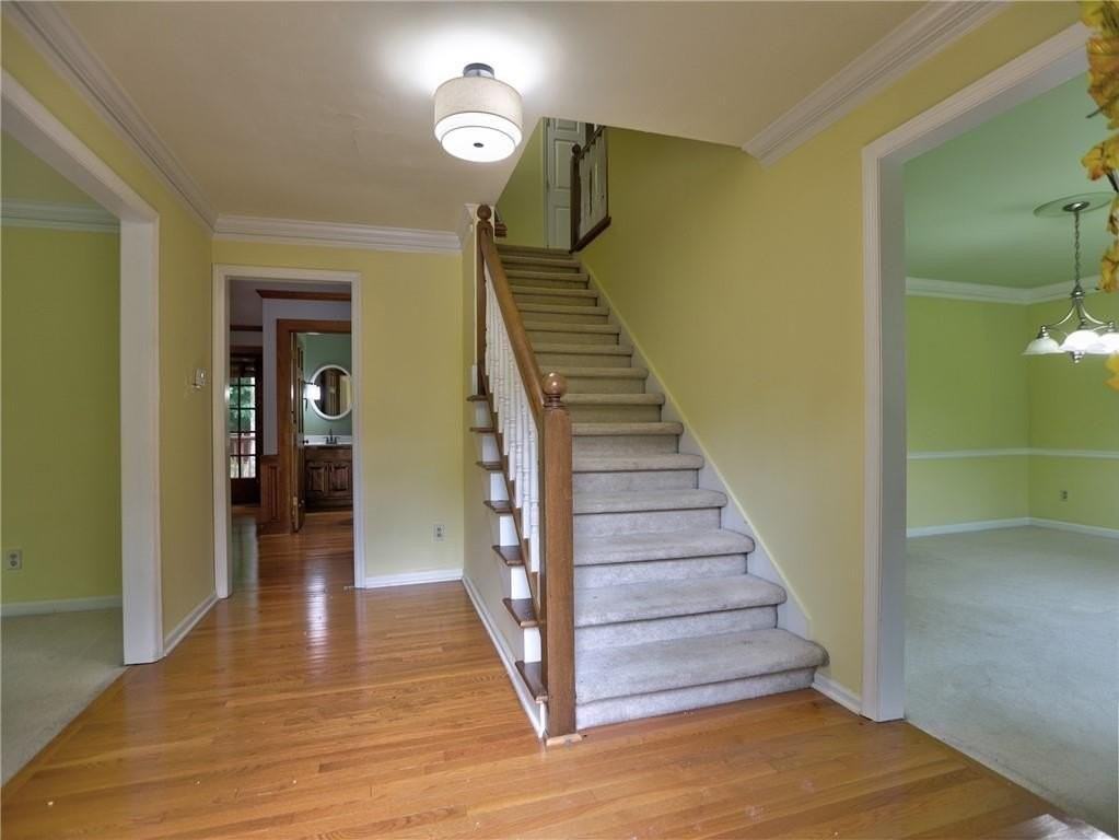 2101 Mark Hall Ct - Photo 6 of 39