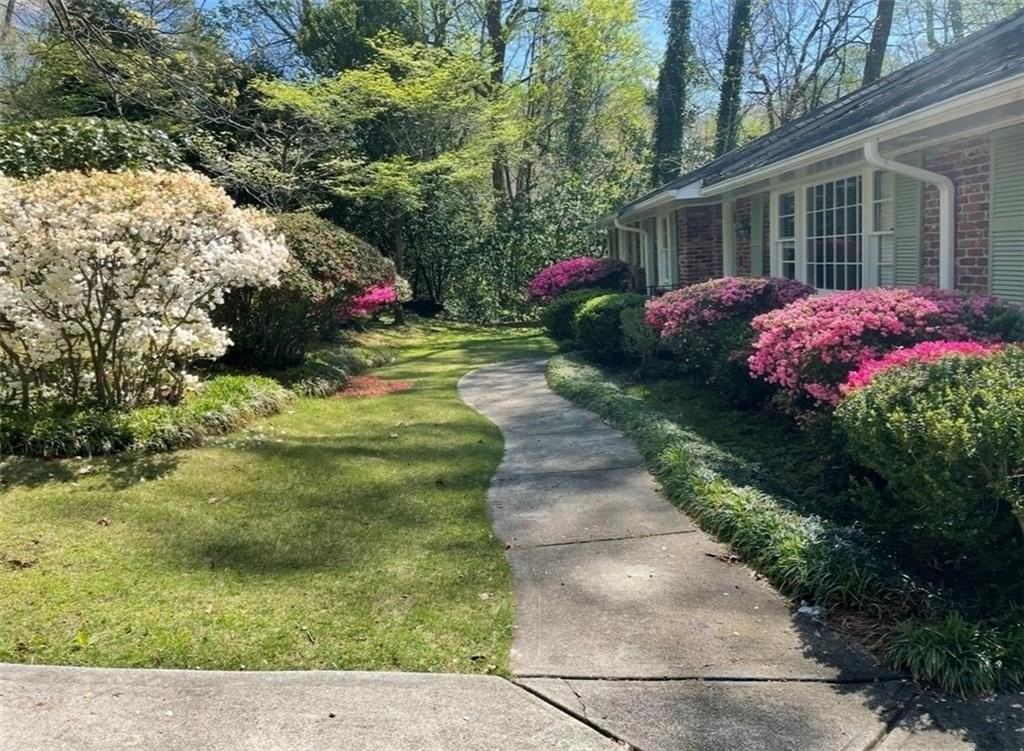 505 Forest Hills Dr - Photo 2 of 20