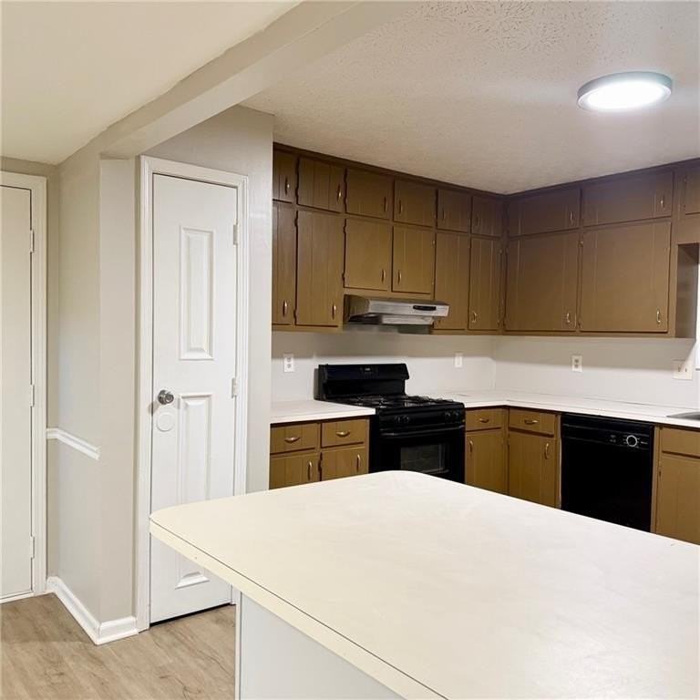 524 Julius Dr - Photo 5 of 14