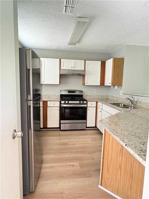 3241 Tennington Pl - Photo 3 of 19