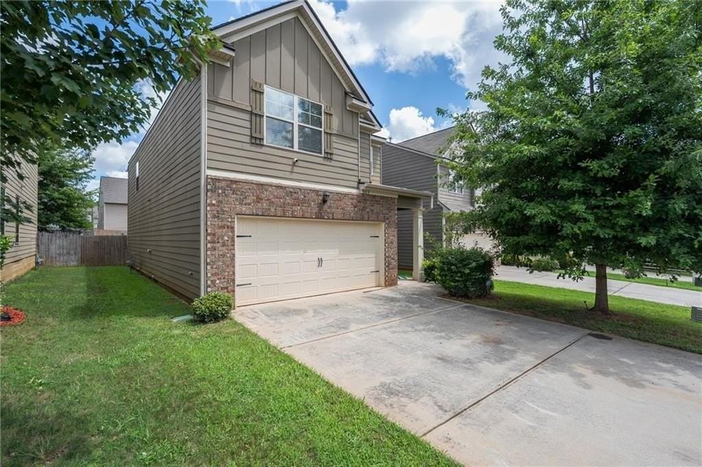 565 Dasheill Ln - Photo 2 of 31