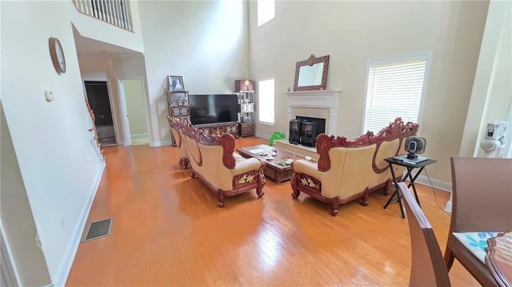 4060 Suwanee Bend Dr - Photo 7 of 29