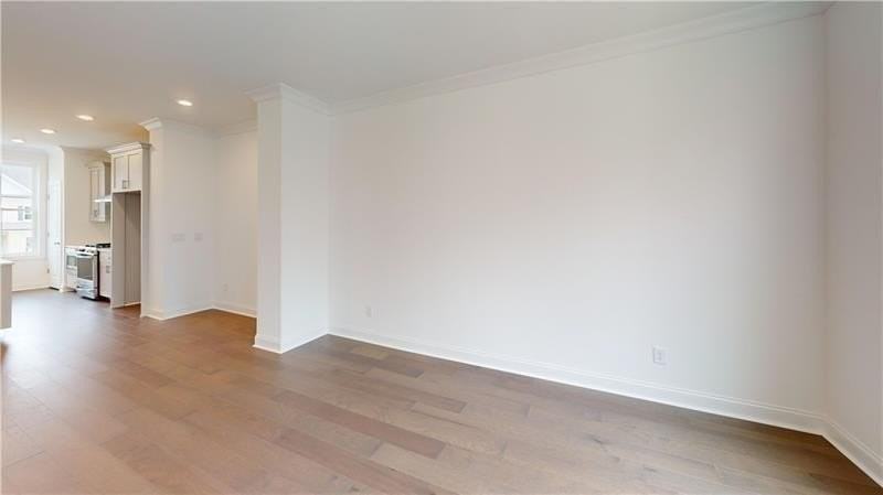 141 Basil St - Photo 4 of 35