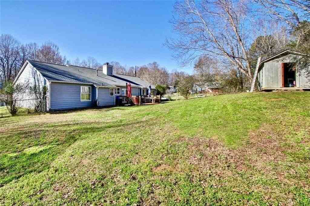3840 Forsythia Way - Photo 4 of 24