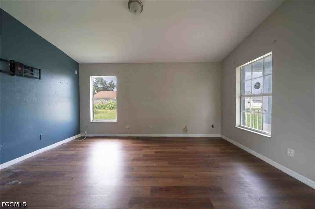 5520 5th Ave - Photo 4 of 8