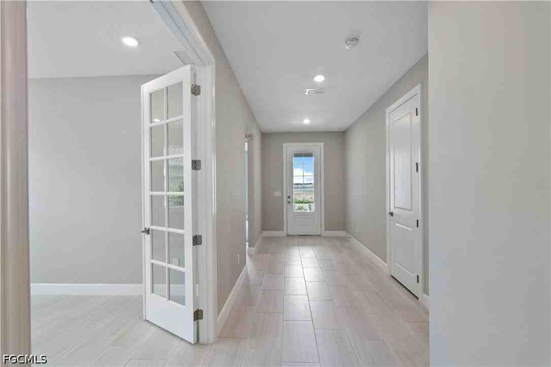 16056 Shoreline Dr - Photo 6 of 48