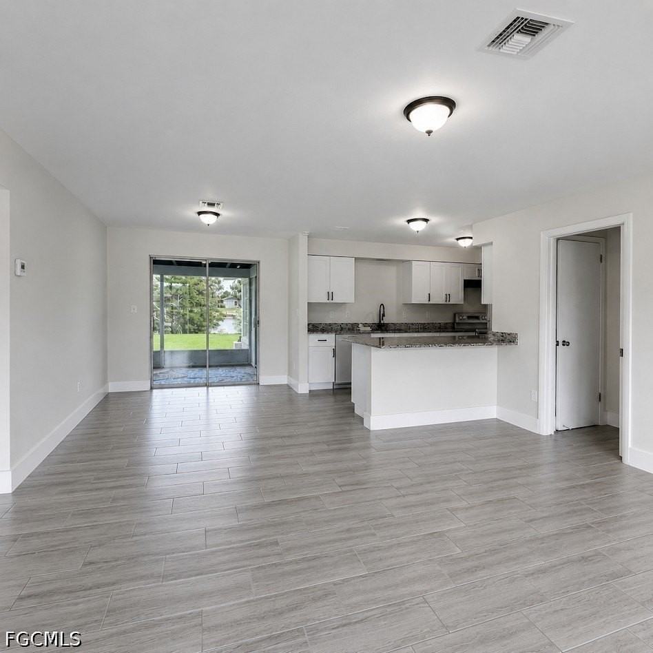 800 Willow Dr - Photo 2 of 26
