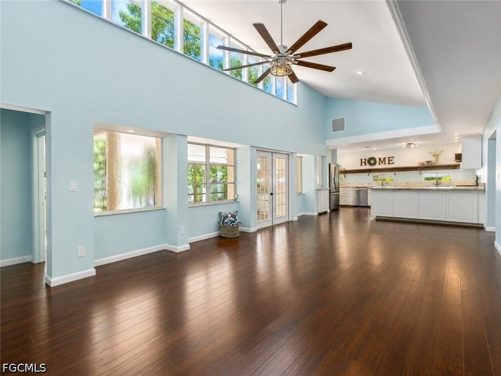 8512 Chatham St - Photo 4 of 21