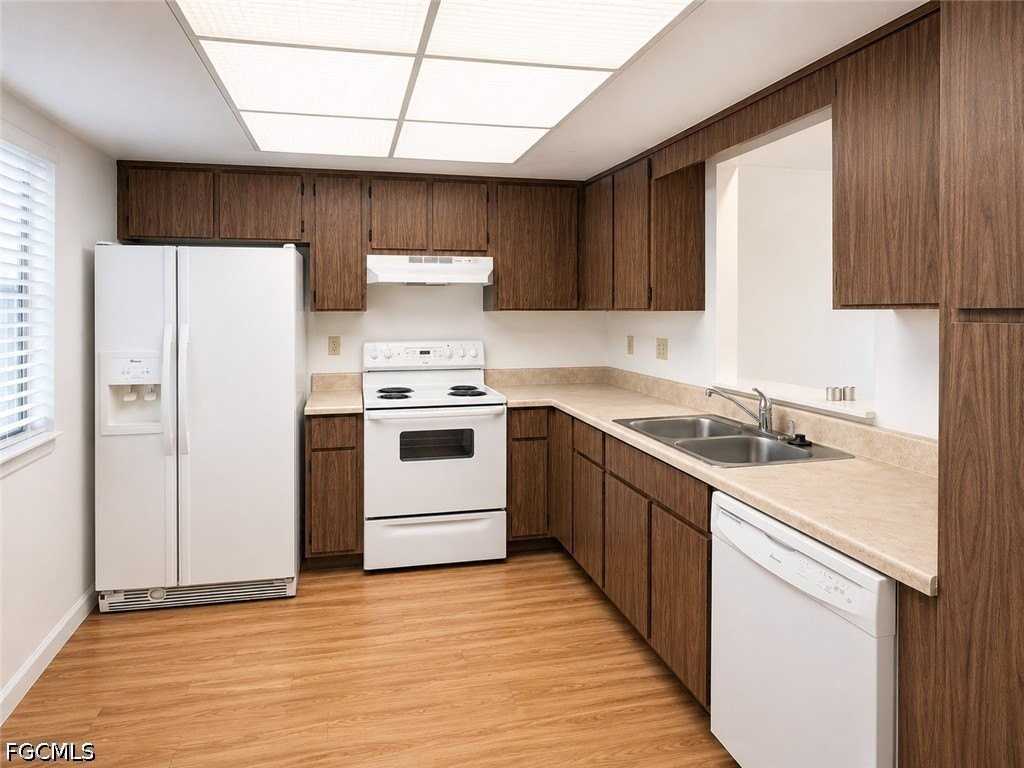 4440 Orchid Blvd #3B - Photo 5 of 14