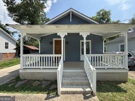 featured image of 606 W 10th St Ne