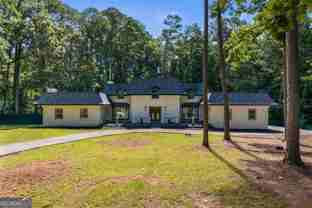 2023 Stoneleigh Dr - Photo 1 of 1