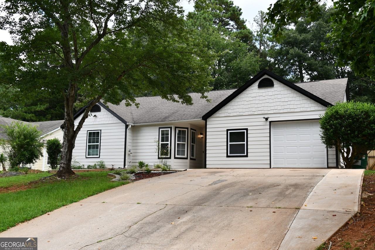 5932 Homestead Cir - Photo 2 of 50
