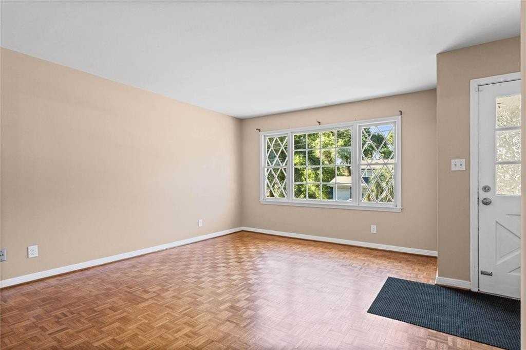 5516 Brightwood Ln - Photo 2 of 23