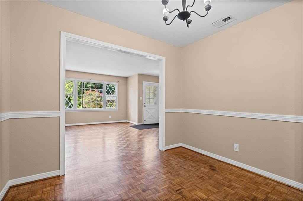 5516 Brightwood Ln - Photo 5 of 23