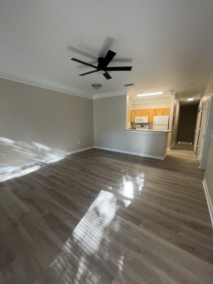 19920 Villa Ridge Dr #1 - Photo 2 of 13