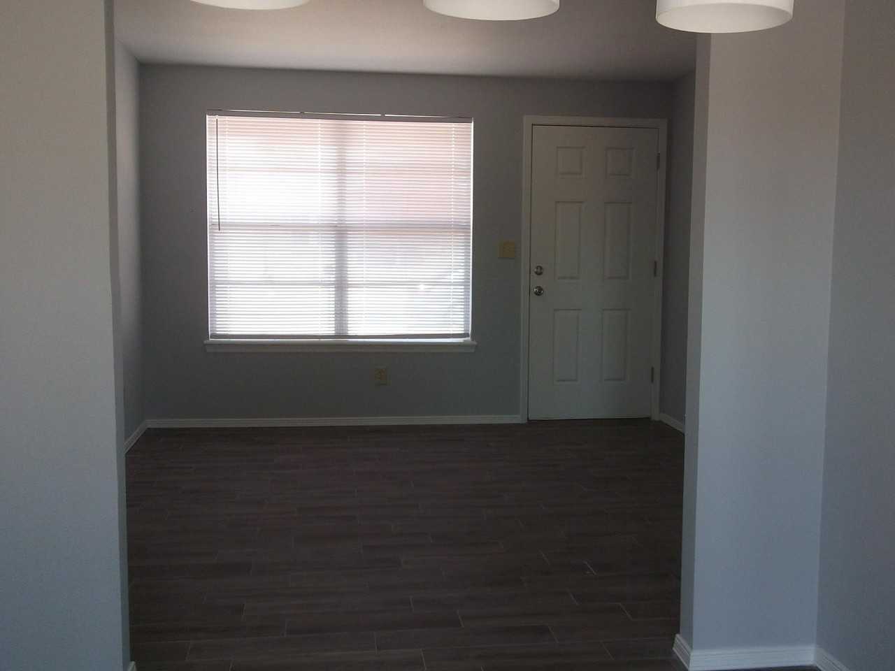 6004 Sorrento St - Photo 4 of 13