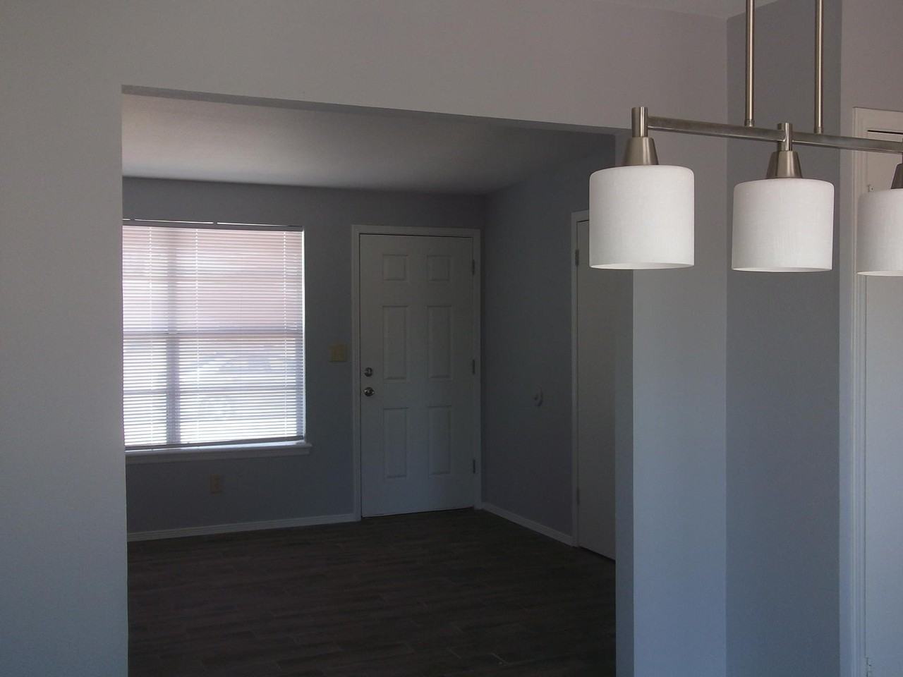 6004 Sorrento St - Photo 5 of 13