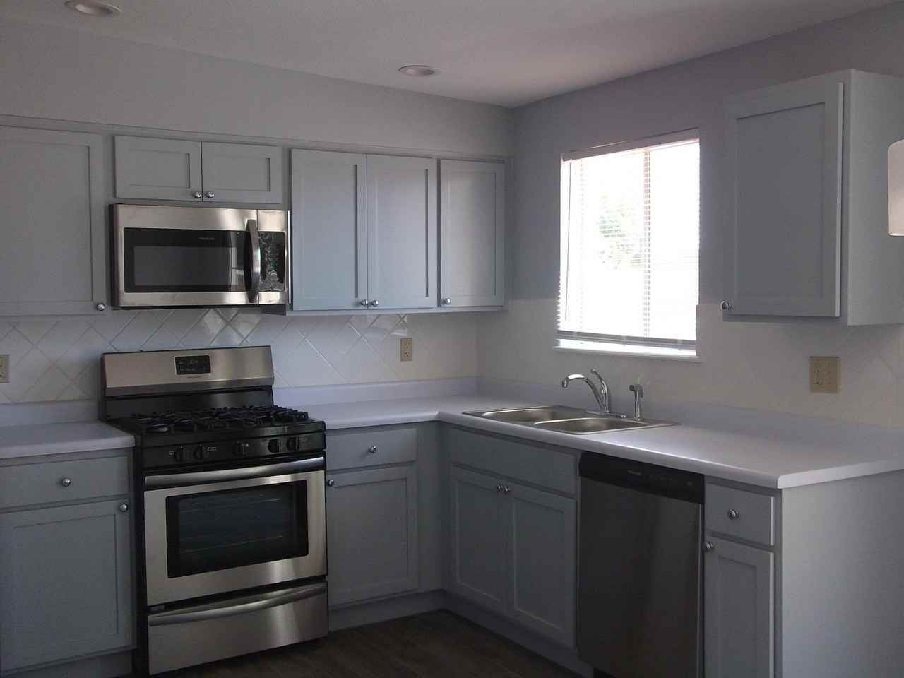 6004 Sorrento St - Photo 6 of 13