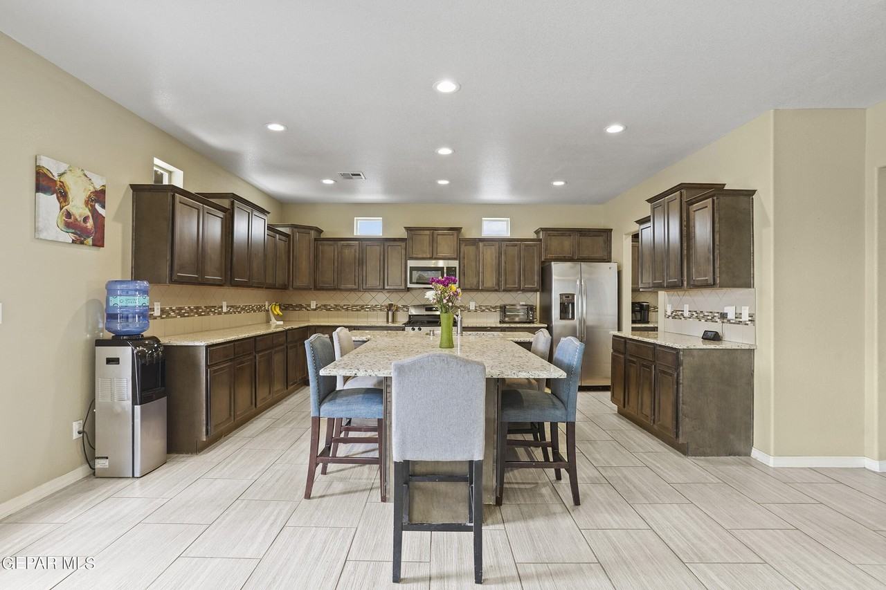 12616 Arrow Weed Dr - Photo 4 of 36