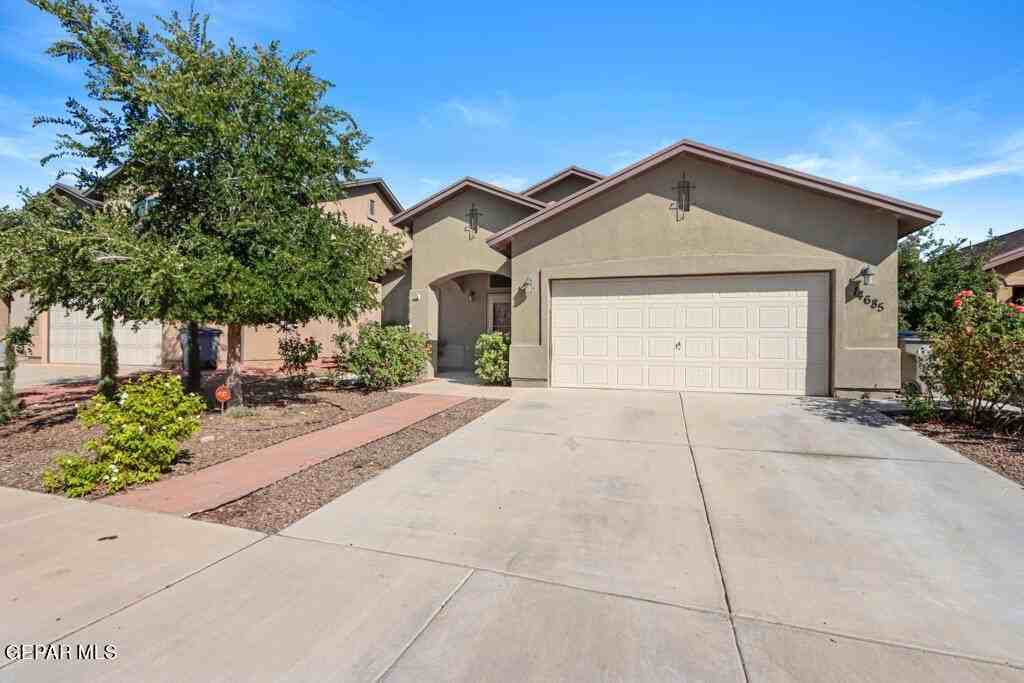 14685 Holsteiner Ct - Photo 2 of 41